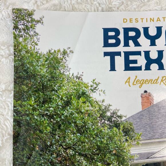 TEXAS HIGHWAYS Magazine Hooked on Gar Infinite Waves Treasures from the Coast - Picture 5 of 6